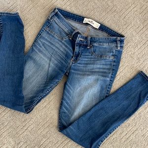 Hollister jegging size 7